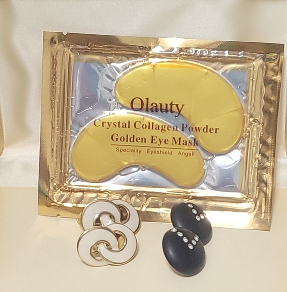 avon vintage Jewelry - Gold Embellished Vintage  Jewelry Box Combo